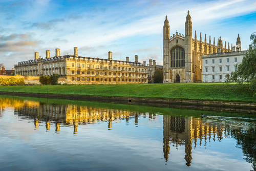 With stunning architecture and gorgeous surroundings, Kings College Chapel is a memorable proposal spot.
